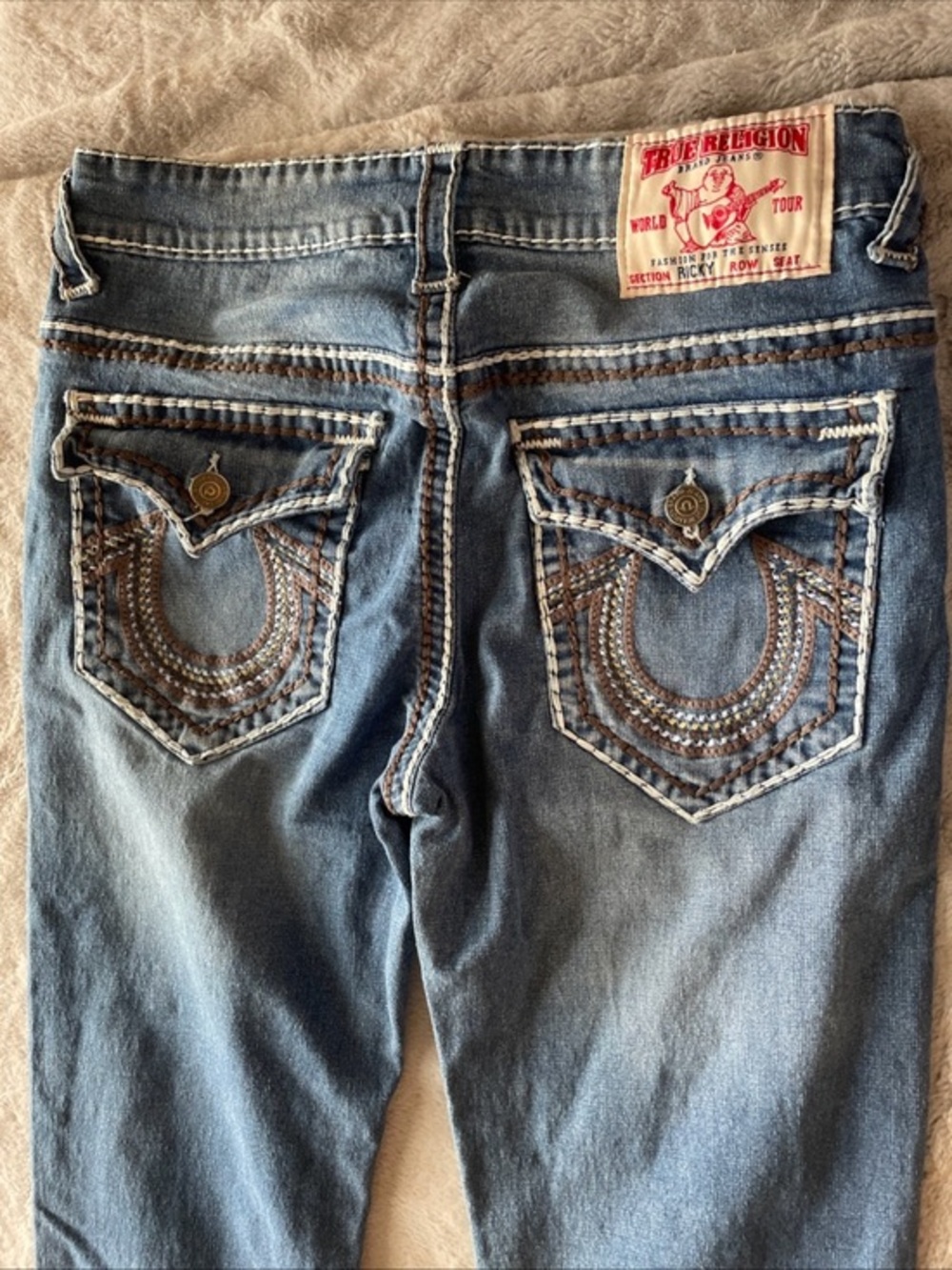True Religion Embellished Back Pocket Jeans - Light Blue super Ricky t size 32